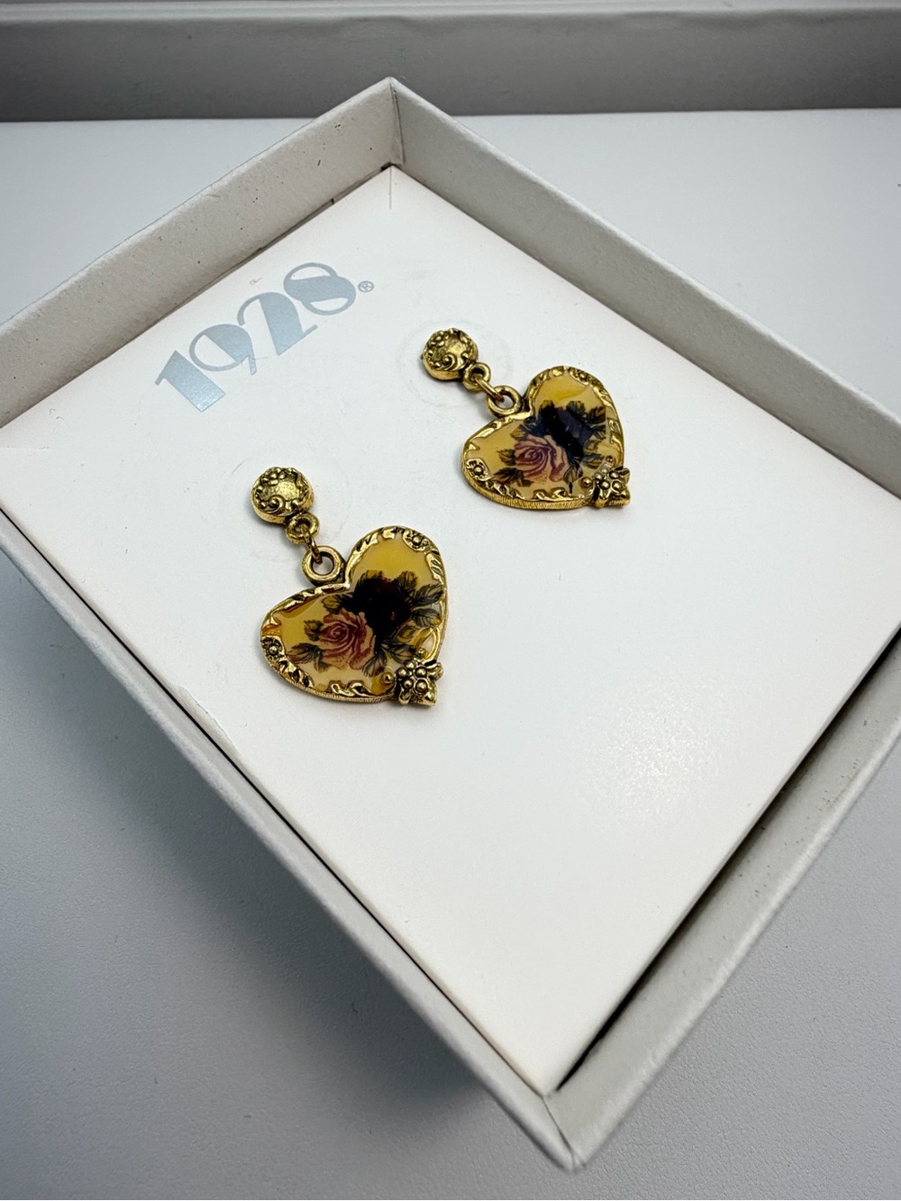 1928 Victorian Gold Floral Heart Drop Earrings